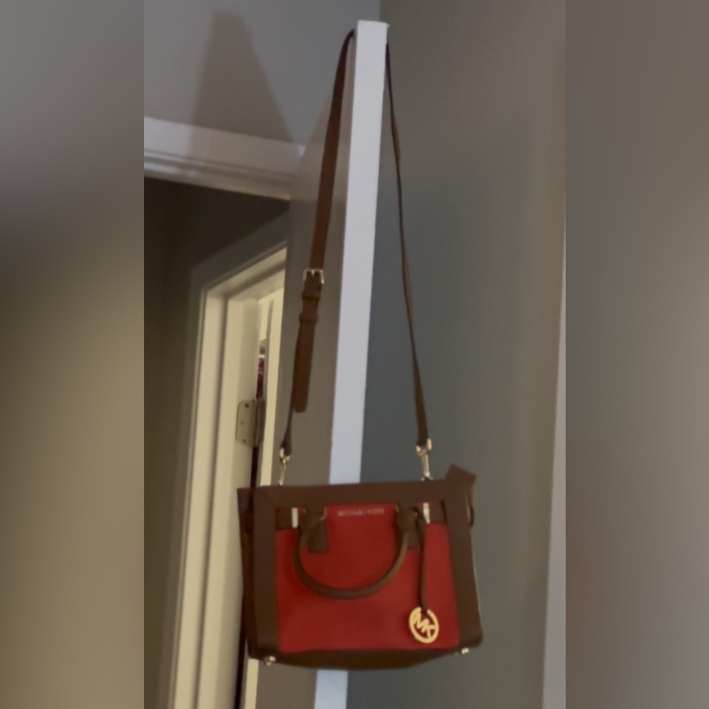 Michael Kors Crossbody Bag